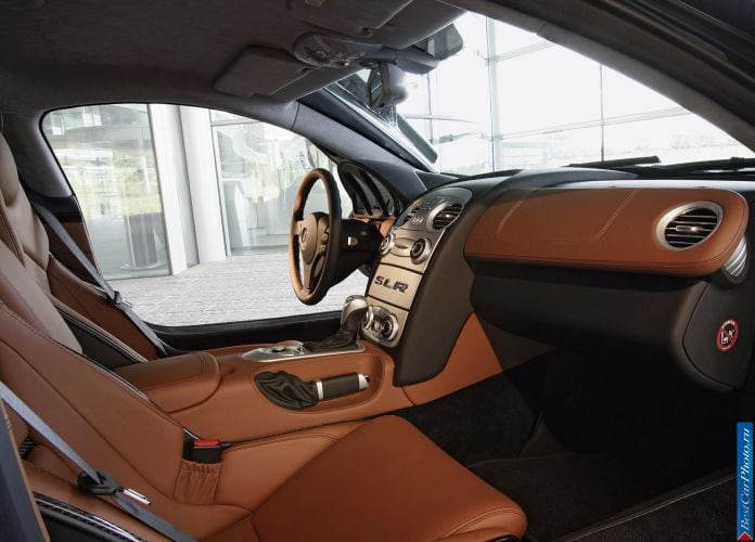2004 Mercedes-Benz SLR McLaren - фотография 152 из 243