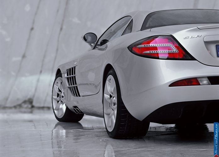 2004 Mercedes-Benz SLR McLaren - фотография 171 из 243