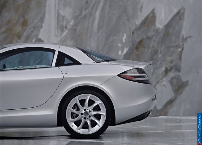 2004 Mercedes-Benz SLR McLaren - фотография 174 из 243 2004 Mercedes-Benz SLR McLaren - фотография 174 из 243