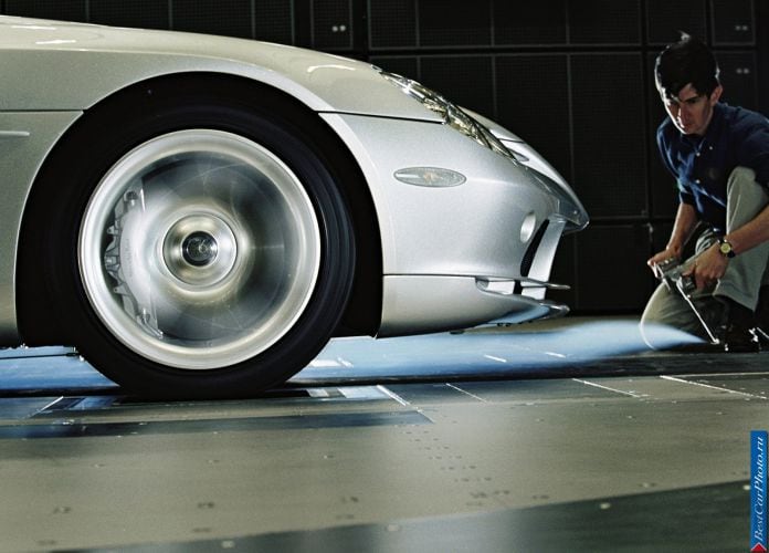 2004 Mercedes-Benz SLR McLaren - фотография 225 из 243 2004 Mercedes-Benz SLR McLaren - фотография 225 из 243