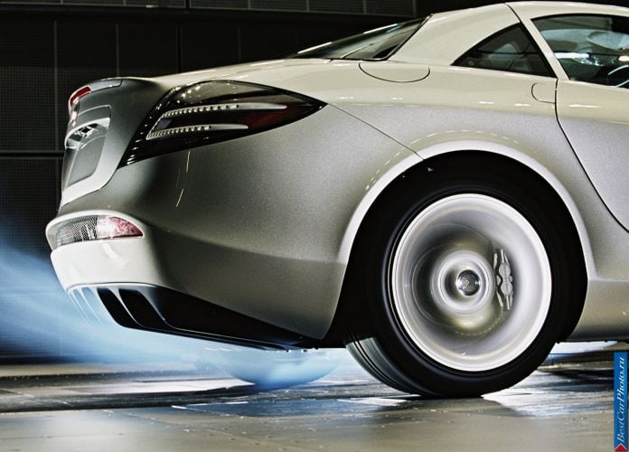 2004 Mercedes-Benz SLR McLaren - фотография 226 из 243
