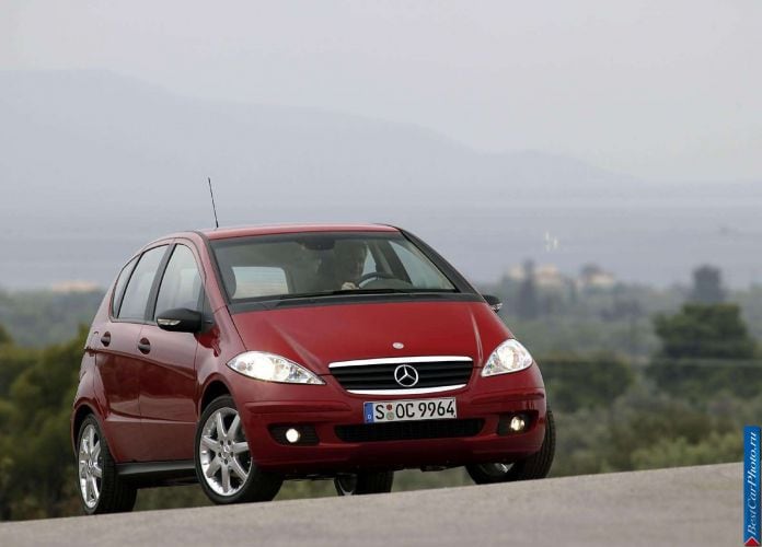 2005 Mercedes-Benz A170 Classic 5door - фотография 2 из 19 2005 Mercedes-Benz A170 Classic 5door - фотография 2 из 19