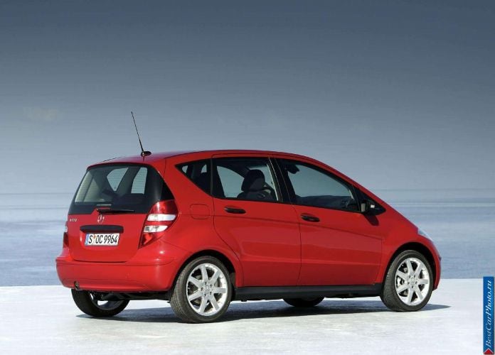 2005 Mercedes-Benz A170 Classic 5door - фотография 9 из 19 2005 Mercedes-Benz A170 Classic 5door - фотография 9 из 19