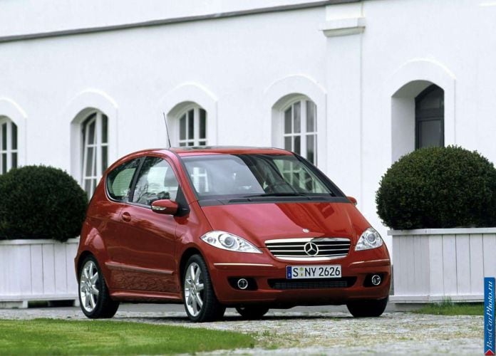 2005 Mercedes-Benz A180 CDi 3door - фотография 9 из 15 2005 Mercedes-Benz A180 CDi 3door - фотография 9 из 15