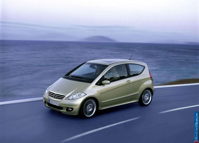 2005 Mercedes-Benz A200 Avantgarde 3door - фотография 10 из 101 2005 Mercedes-Benz A200 Avantgarde 3door - фотография 10 из 101