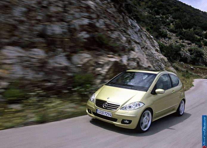 2005 Mercedes-Benz A200 Avantgarde 3door - фотография 13 из 101 2005 Mercedes-Benz A200 Avantgarde 3door - фотография 13 из 101