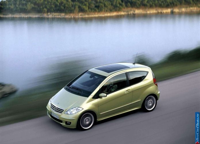 2005 Mercedes-Benz A200 Avantgarde 3door - фотография 14 из 101 2005 Mercedes-Benz A200 Avantgarde 3door - фотография 14 из 101