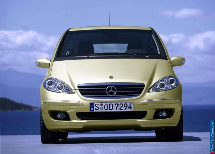 2005 Mercedes-Benz A200 Avantgarde 3door - фотография 36 из 101 2005 Mercedes-Benz A200 Avantgarde 3door - фотография 36 из 101
