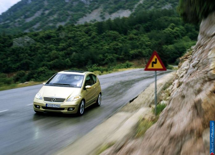 2005 Mercedes-Benz A200 Avantgarde 3door - фотография 42 из 101 2005 Mercedes-Benz A200 Avantgarde 3door - фотография 42 из 101