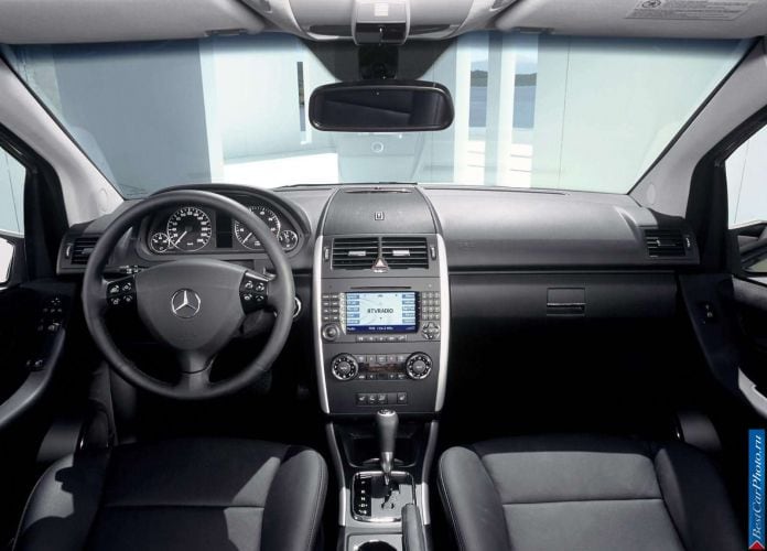 2005 Mercedes-Benz A200 Avantgarde 3door - фотография 70 из 101