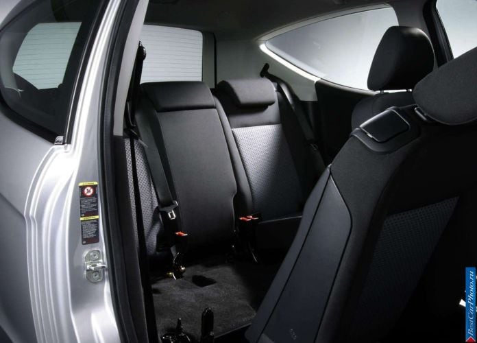 2005 Mercedes-Benz A200 Avantgarde 3door - фотография 73 из 101
