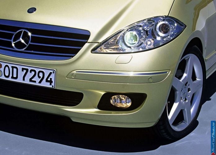 2005 Mercedes-Benz A200 Avantgarde 3door - фотография 83 из 101 2005 Mercedes-Benz A200 Avantgarde 3door - фотография 83 из 101