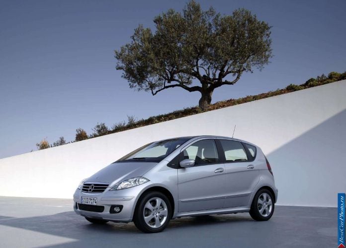 2005 Mercedes-Benz A200 CDi Avantgarde 5door - фотография 3 из 75 2005 Mercedes-Benz A200 CDi Avantgarde 5door - фотография 3 из 75