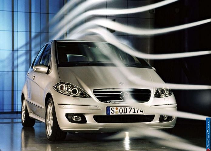 2005 Mercedes-Benz A200 CDi Avantgarde 5door - фотография 30 из 75 2005 Mercedes-Benz A200 CDi Avantgarde 5door - фотография 30 из 75