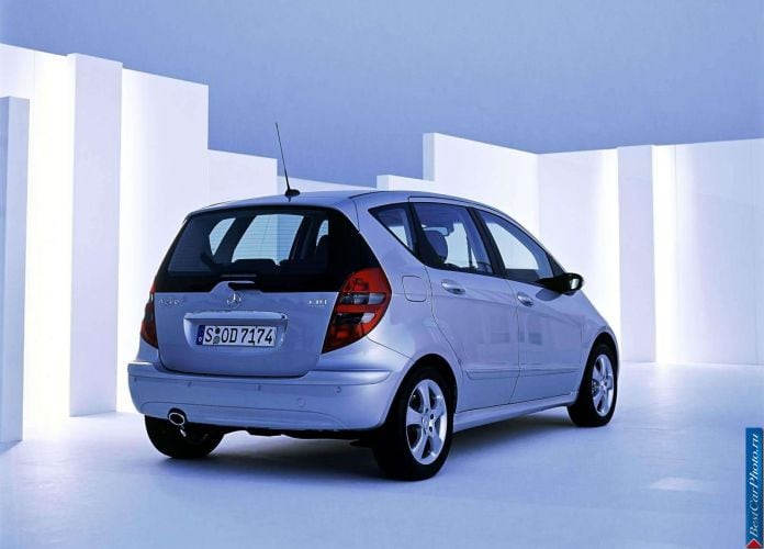 2005 Mercedes-Benz A200 CDi Avantgarde 5door - фотография 46 из 75 2005 Mercedes-Benz A200 CDi Avantgarde 5door - фотография 46 из 75