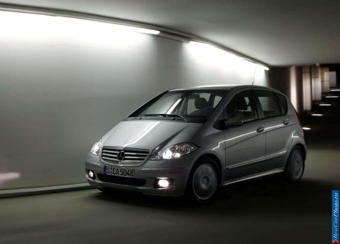2005 Mercedes-Benz A200 Elegance 5door - фотография 4 из 29 2005 Mercedes-Benz A200 Elegance 5door - фотография 4 из 29