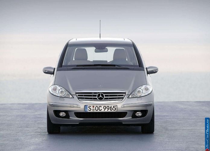 2005 Mercedes-Benz A200 Elegance 5door - фотография 15 из 29 2005 Mercedes-Benz A200 Elegance 5door - фотография 15 из 29