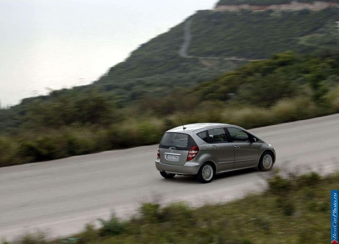 2005 Mercedes-Benz A200 Elegance 5door - фотография 23 из 29