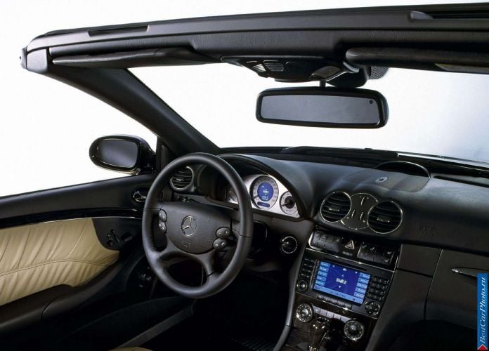 2005 Mercedes-Benz CLK320 CDi Cabriolet Avantgarde - фотография 12 из 19