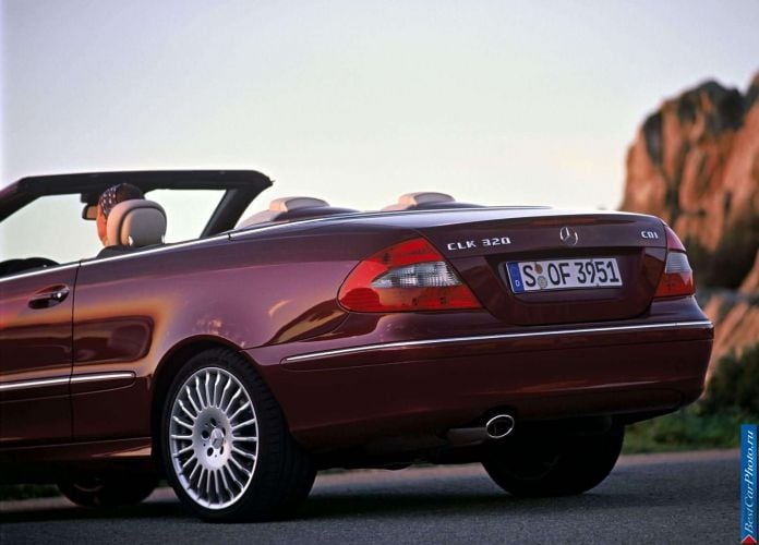 2005 Mercedes-Benz CLK320 CDi Cabriolet Avantgarde - фотография 16 из 19