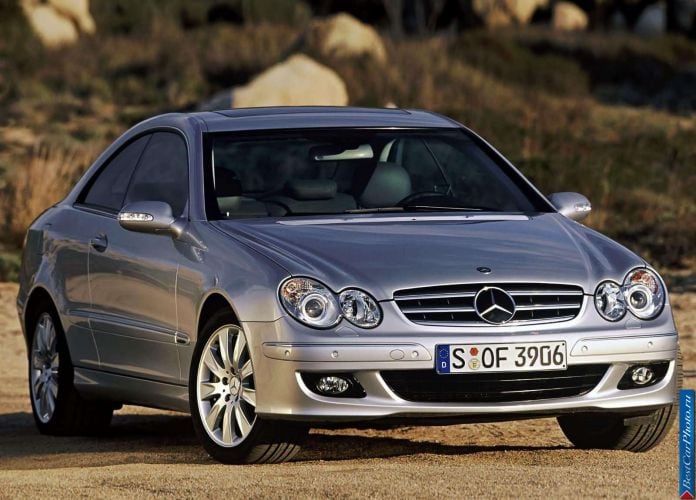 2005 Mercedes-Benz CLK350 - фотография 2 из 13 2005 Mercedes-Benz CLK350 - фотография 2 из 13