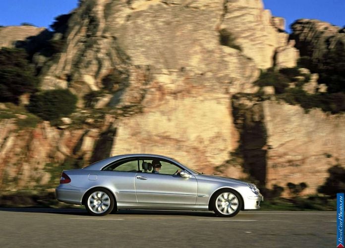 2005 Mercedes-Benz CLK350 - фотография 6 из 13 2005 Mercedes-Benz CLK350 - фотография 6 из 13