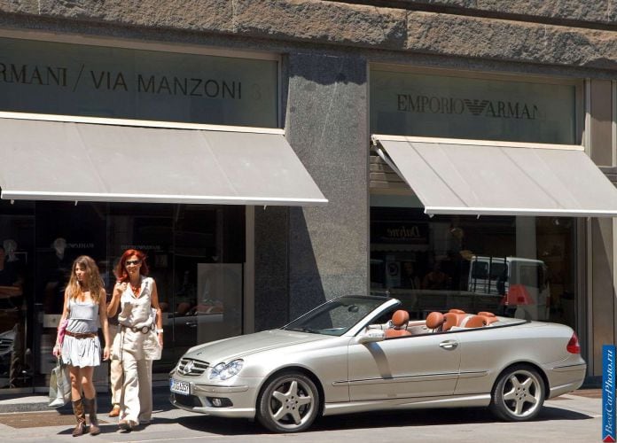 2005 Mercedes-Benz CLK Designo by Giorgio Armani - фотография 2 из 5