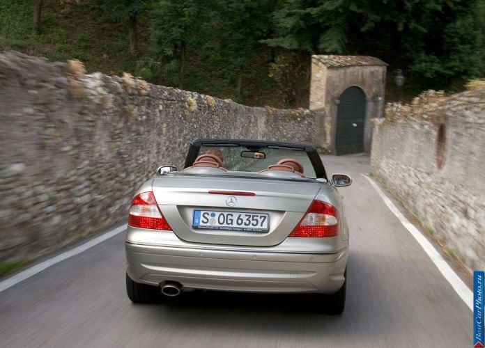 2005 Mercedes-Benz CLK Designo by Giorgio Armani - фотография 5 из 5