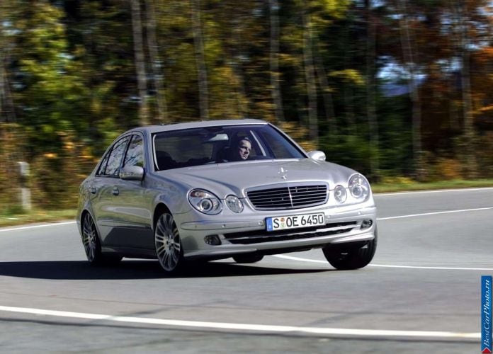 2005 Mercedes-Benz E350 With Sports Equipment - фотография 7 из 30 2005 Mercedes-Benz E350 With Sports Equipment - фотография 7 из 30