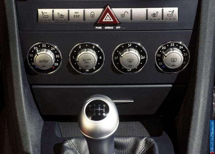 2005 Mercedes-Benz SLK200 Kompressor - фотография 60 из 72 2005 Mercedes-Benz SLK200 Kompressor - фотография 60 из 72