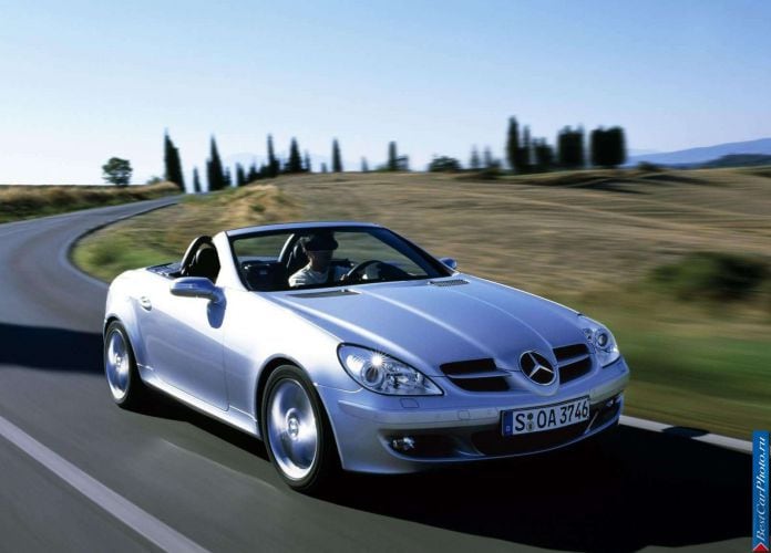 2005 Mercedes-Benz SLK350 - фотография 1 из 123