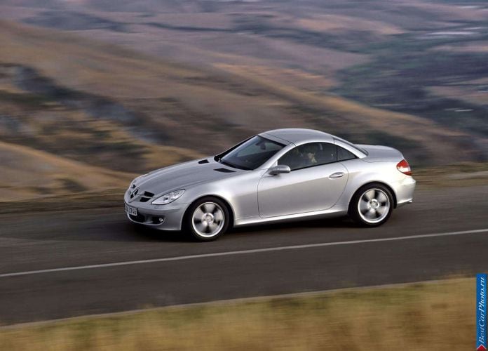 2005 Mercedes-Benz SLK350 - фотография 9 из 123