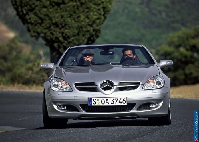 2005 Mercedes-Benz SLK350 - фотография 27 из 123