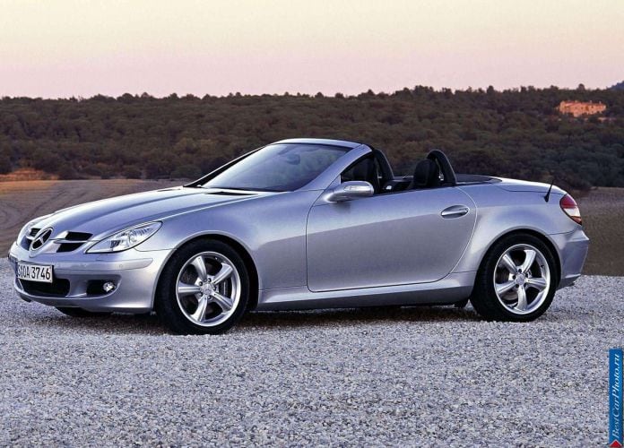 2005 Mercedes-Benz SLK350 - фотография 35 из 123