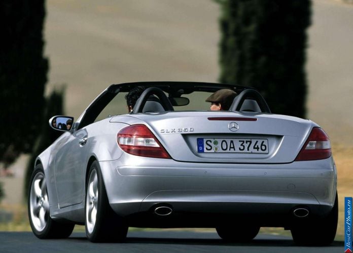 2005 Mercedes-Benz SLK350 - фотография 39 из 123