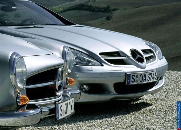 2005 Mercedes-Benz SLK350 - фотография 49 из 123