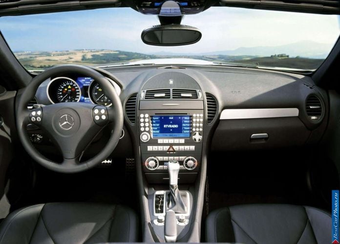 2005 Mercedes-Benz SLK350 - фотография 55 из 123