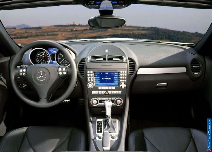 2005 Mercedes-Benz SLK350 - фотография 57 из 123 2005 Mercedes-Benz SLK350 - фотография 57 из 123