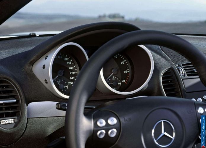 2005 Mercedes-Benz SLK350 - фотография 63 из 123 2005 Mercedes-Benz SLK350 - фотография 63 из 123