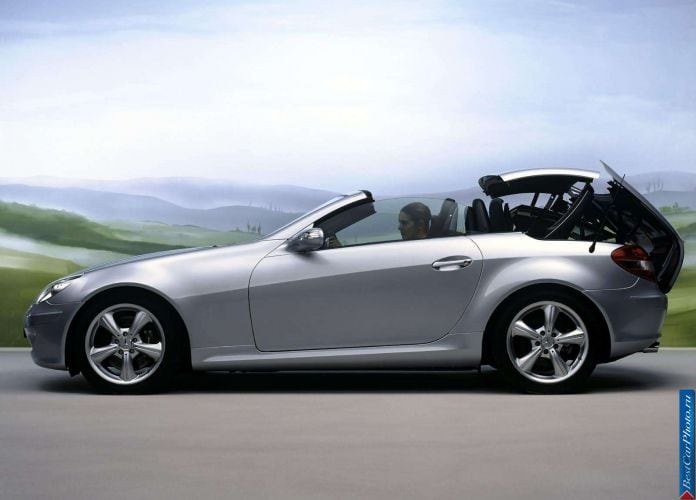2005 Mercedes-Benz SLK350 - фотография 75 из 123