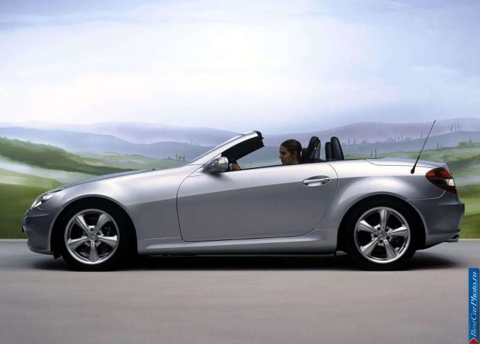 2005 Mercedes-Benz SLK350 - фотография 77 из 123 2005 Mercedes-Benz SLK350 - фотография 77 из 123