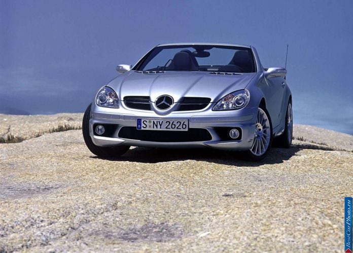 2005 Mercedes-Benz SLK55 AMG - фотография 7 из 43