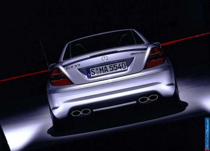 2005 Mercedes-Benz SLK55 AMG - фотография 22 из 43