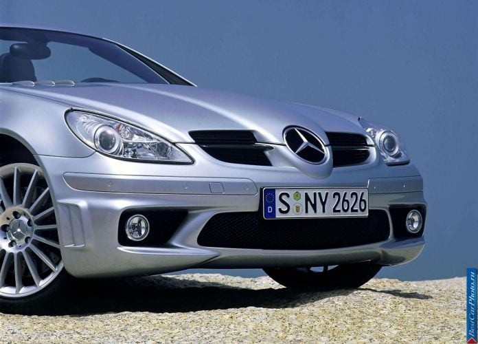 2005 Mercedes-Benz SLK55 AMG - фотография 32 из 43