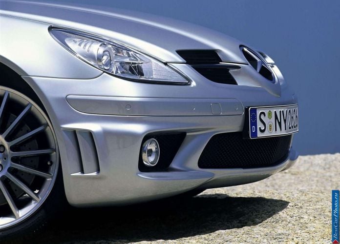2005 Mercedes-Benz SLK55 AMG - фотография 35 из 43 2005 Mercedes-Benz SLK55 AMG - фотография 35 из 43