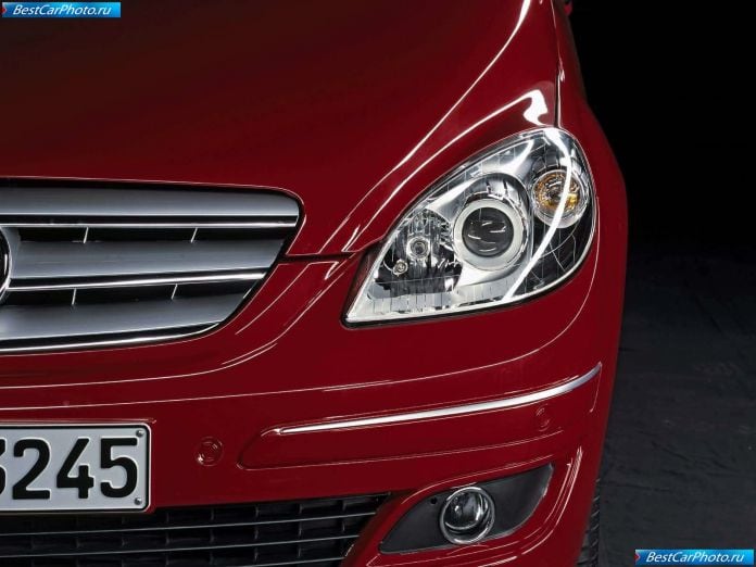 2006 Mercedes-Benz B200 Turbo - фотография 40 из 94 2006 Mercedes-Benz B200 Turbo - фотография 40 из 94