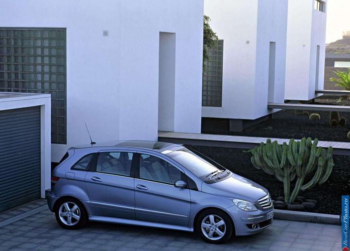 2006 Mercedes-Benz B200 CDi - фотография 4 из 69
