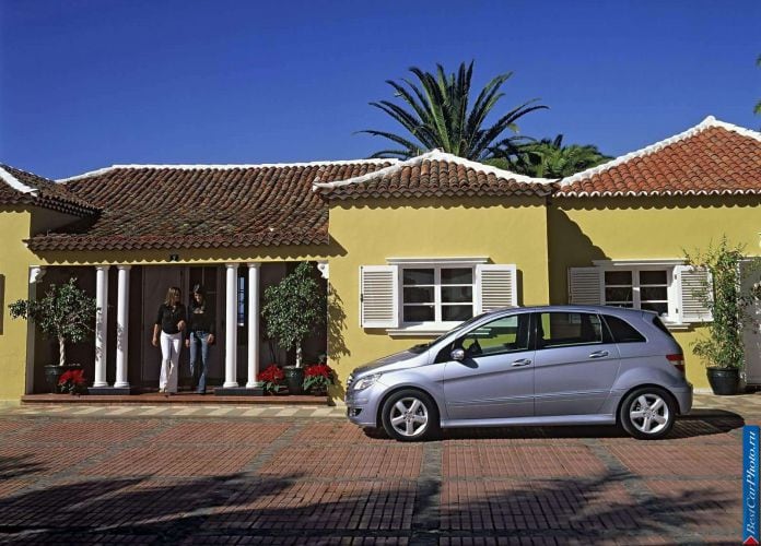 2006 Mercedes-Benz B200 CDi - фотография 14 из 69 2006 Mercedes-Benz B200 CDi - фотография 14 из 69