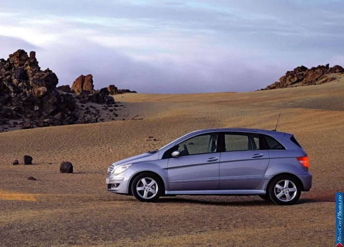 2006 Mercedes-Benz B200 CDi - фотография 20 из 69 2006 Mercedes-Benz B200 CDi - фотография 20 из 69