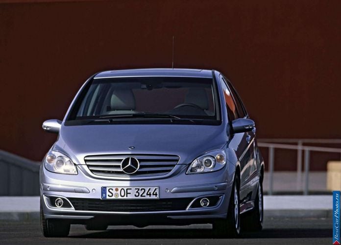 2006 Mercedes-Benz B200 CDi - фотография 21 из 69 2006 Mercedes-Benz B200 CDi - фотография 21 из 69
